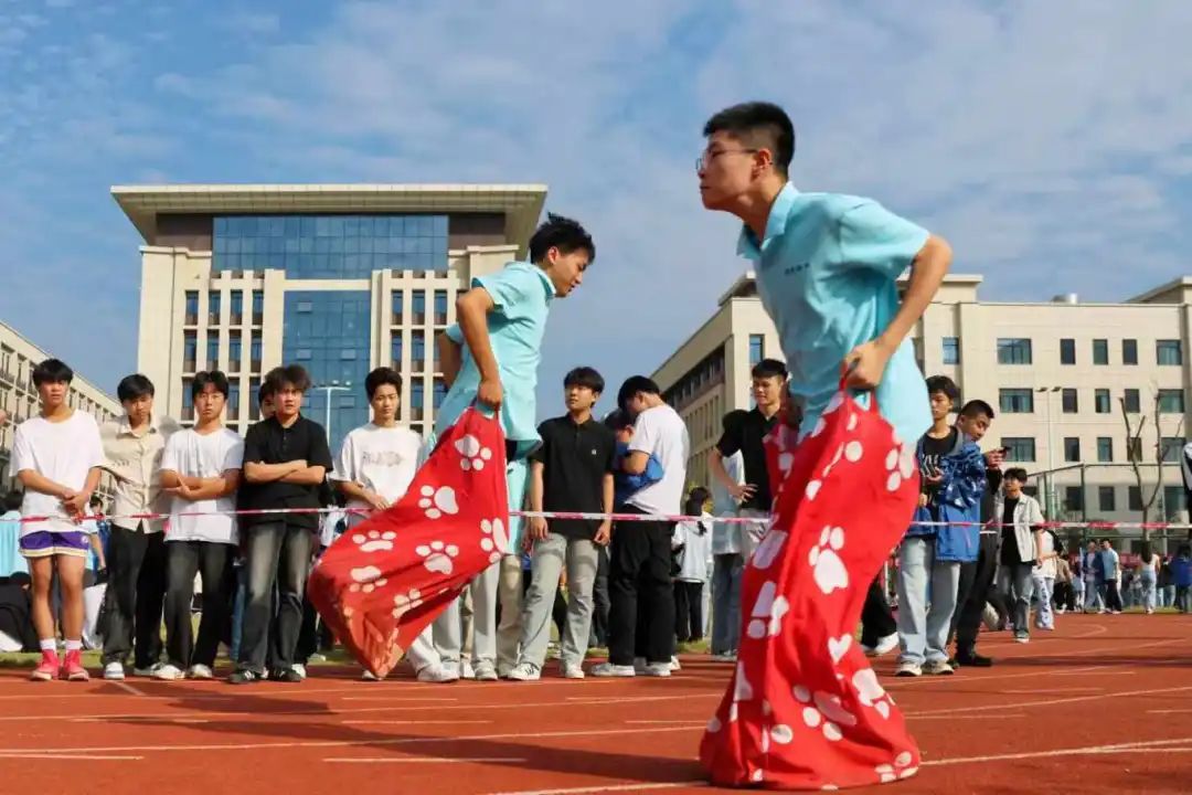 岳阳北大青鸟第四届趣味运动会圆满落幕！