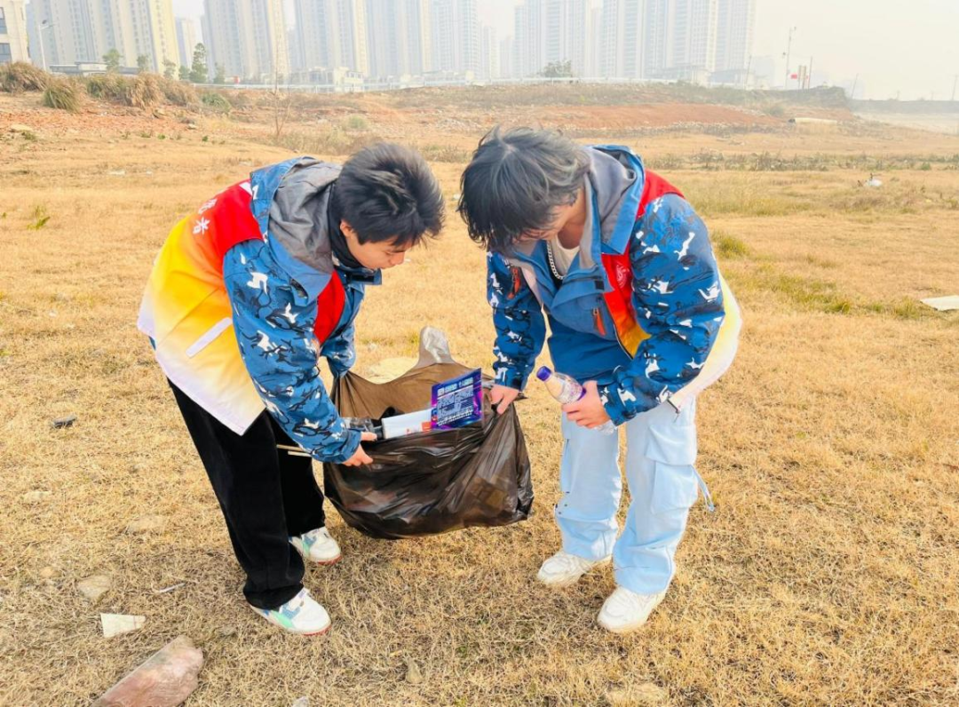 以青春之力，守护一江碧水——记团校委志愿服务队2025年首场志愿活动